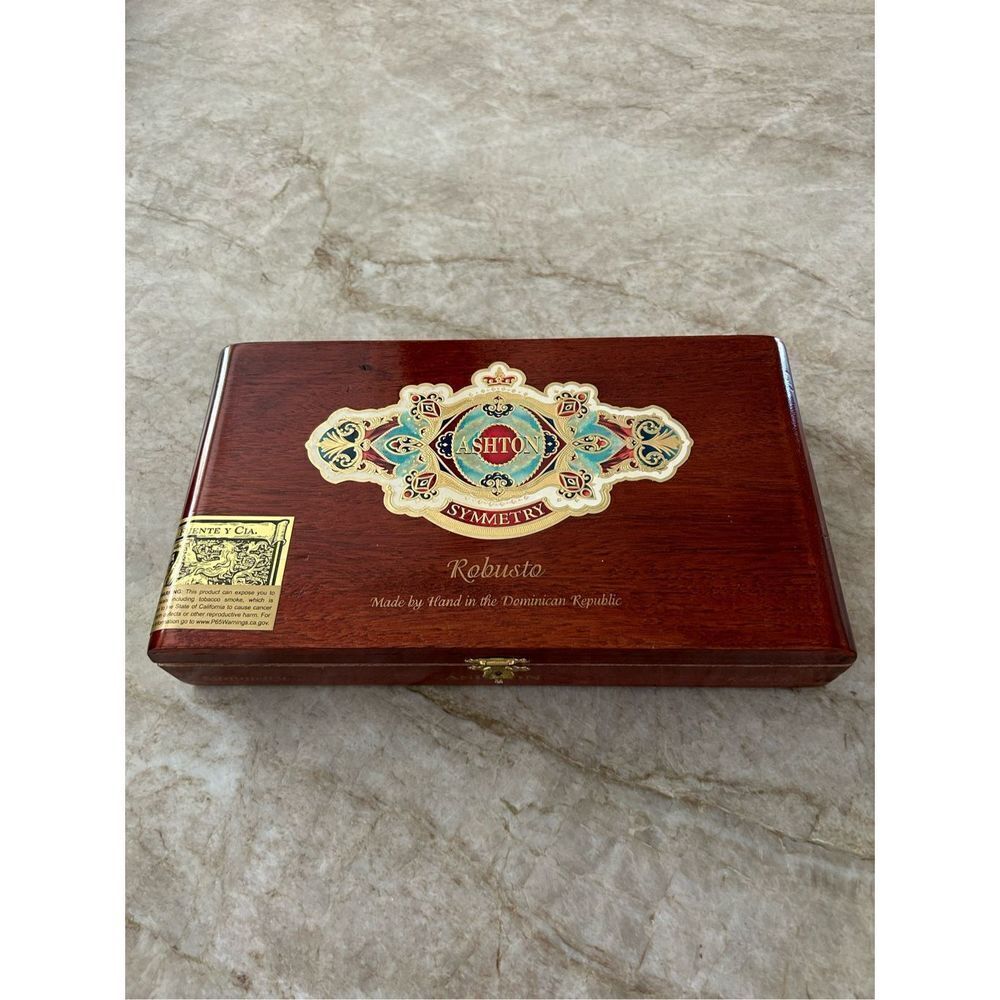 Beautiful Wooden Cigar Box